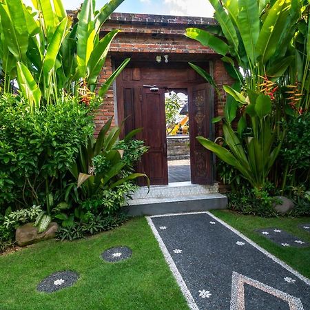 D-Anyar Stay And Surf Canggu Экстерьер фото